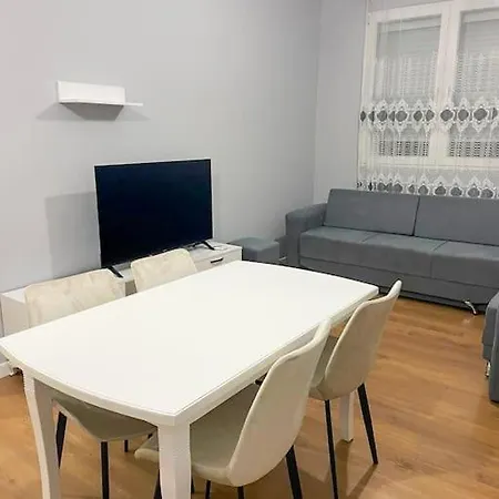 Lägenhet Drita 2 Cozy Modern Fier